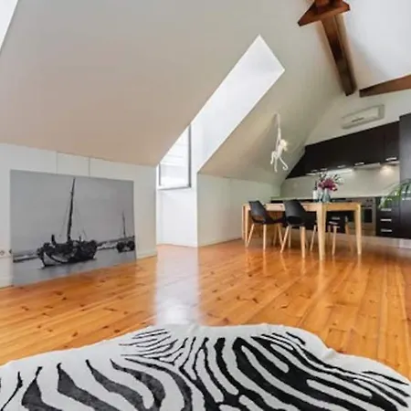 Downtown - Chiado & Me 2 *