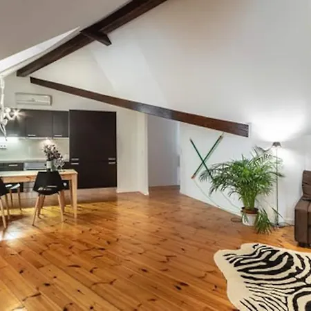 Downtown - Chiado & Me 2 * Lisboa