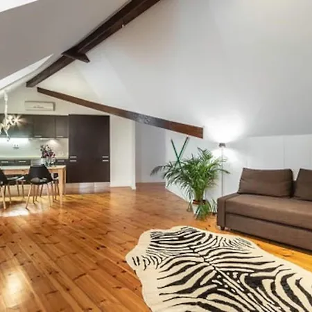 Apartament Downtown - Chiado & Me 2 *